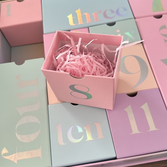 2024 Kitsch EMPTY Advent Calendar.  Make your own Advent ! - Picture 4 of 4